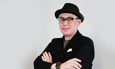 プロフィール